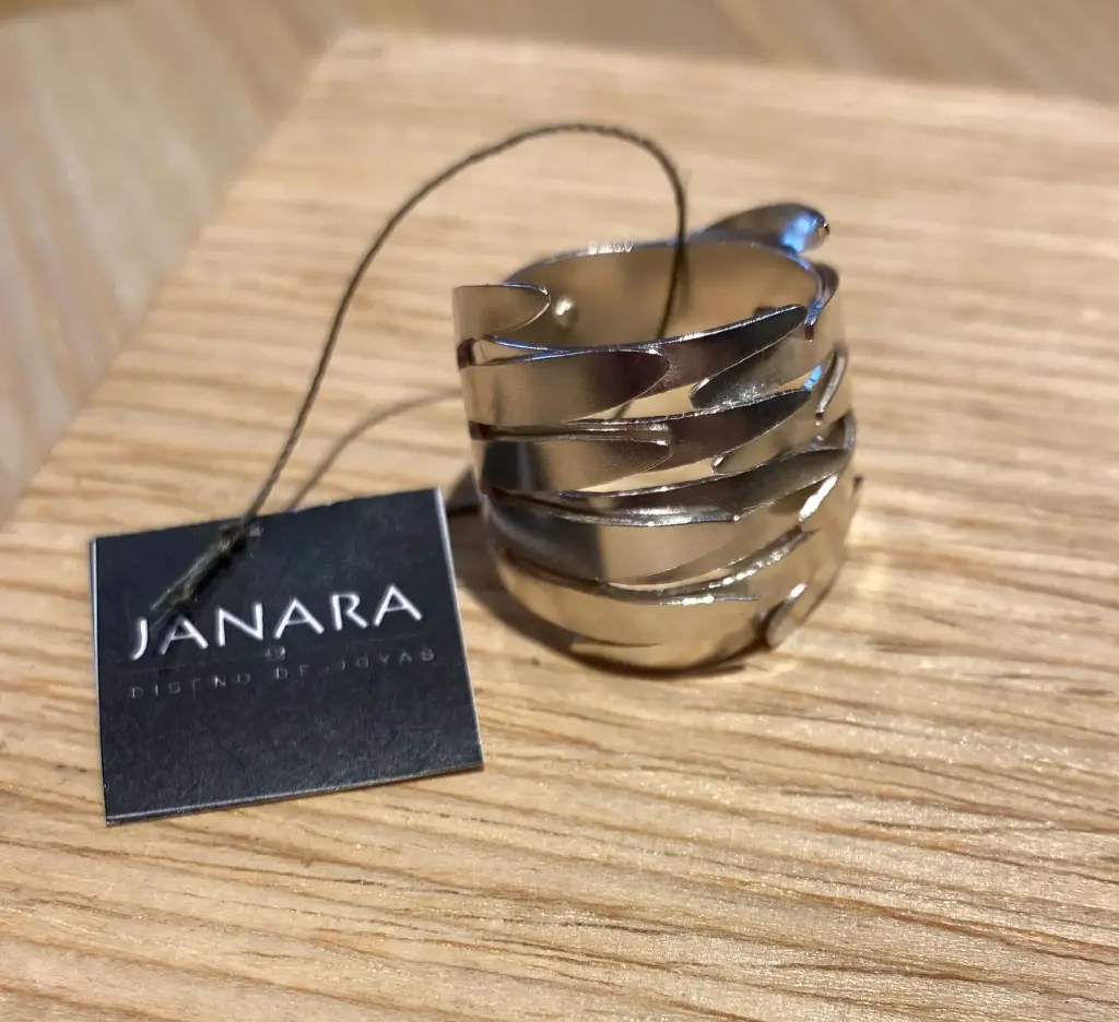 ANILLO ALA PLATA